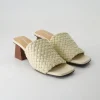 Colrain Pantoletten in Beige
