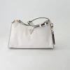 Cresidia Top Zip Shoulder Bag Umhängetasche in Weiß