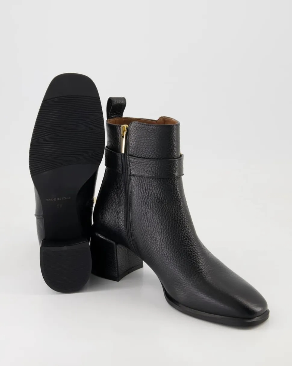 4935 Stiefeletten in Schwarz