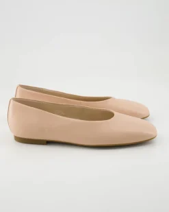 64.140.22 Ballerinas in Beige
