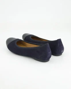 64.126.16 Ballerinas in Blau