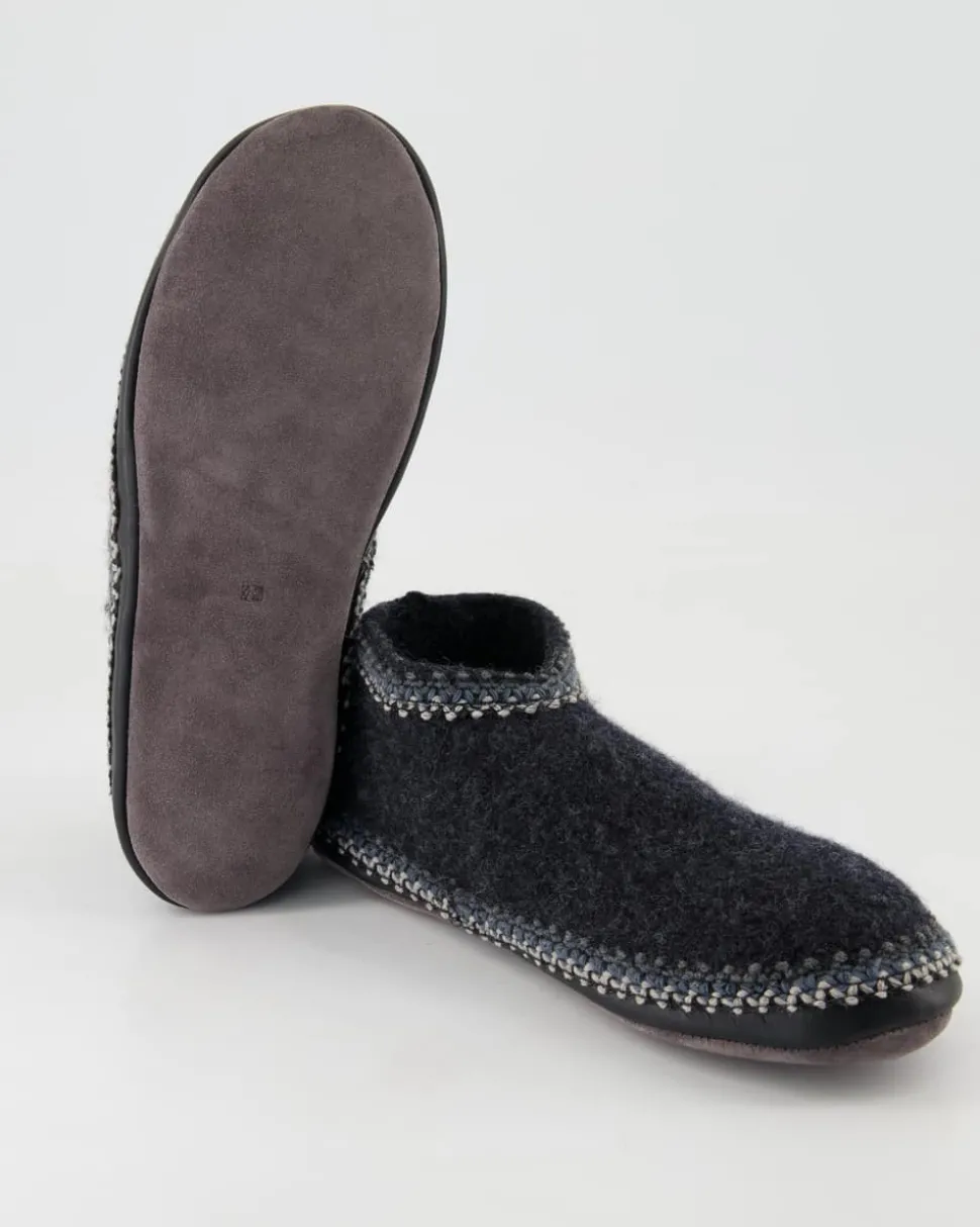 631064 Hausschuhe in Grau