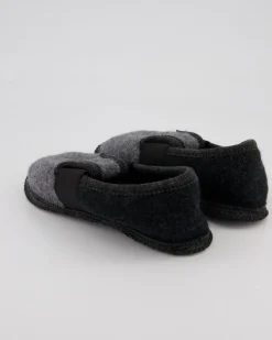 756 Hausschuhe in Grau