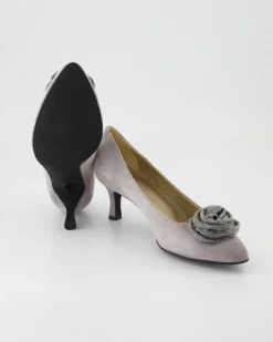 1990-04 Pumps in Grau