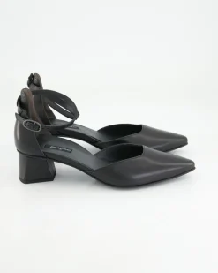 3820 Pumps in Schwarz