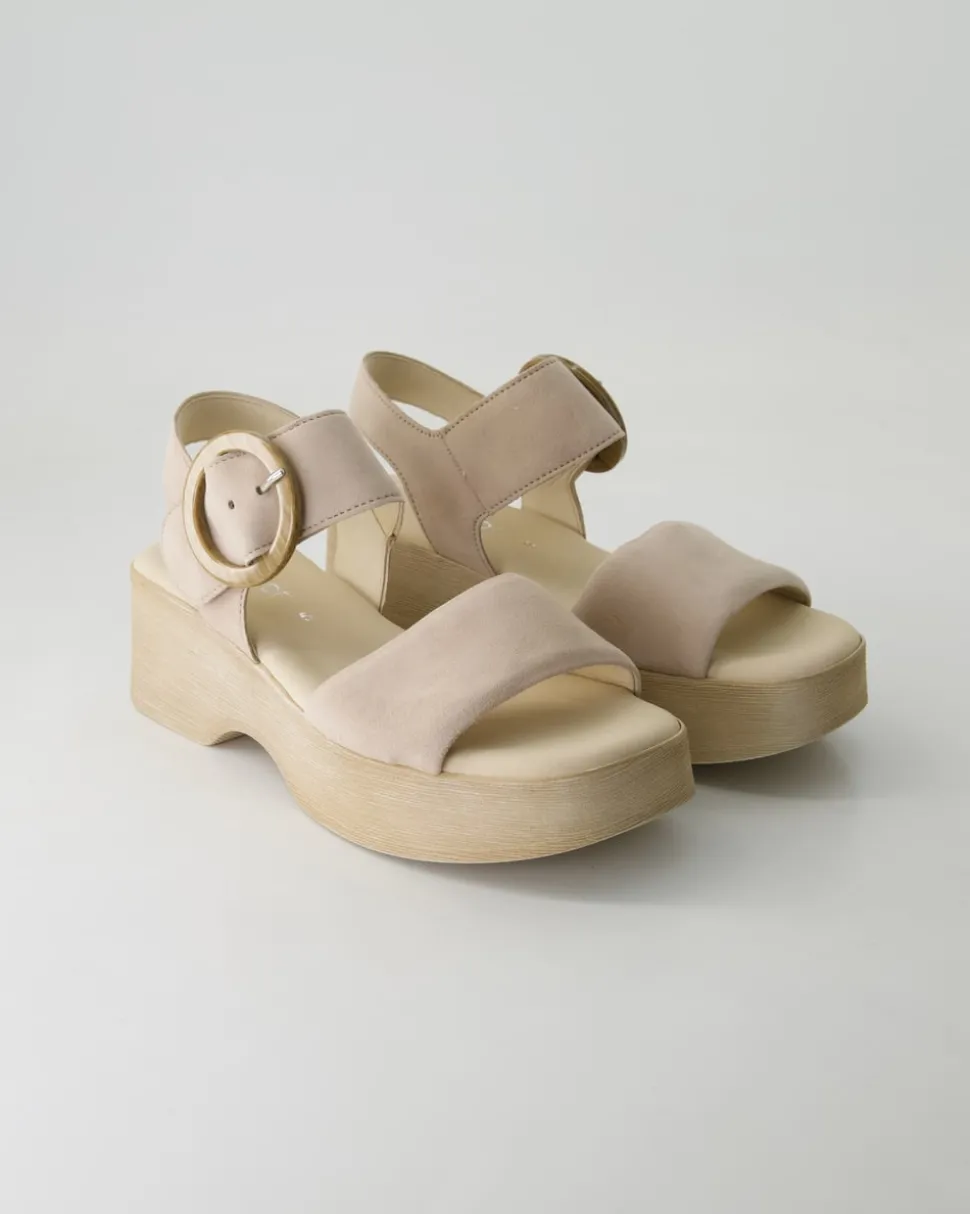 64.520.12 Sandalen in Beige