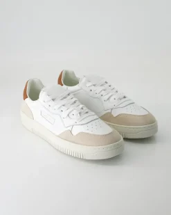 8465-06 Sneaker in Beige