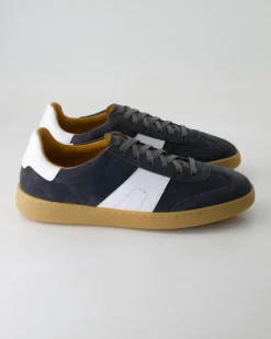 25851 Sneaker in Grau