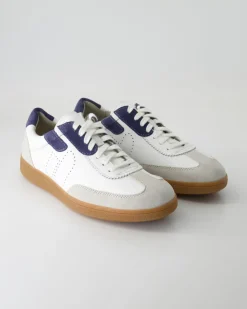 1071.10.12 Sneaker in Grau