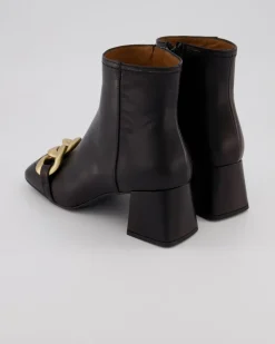 1552 Stiefeletten in Schwarz