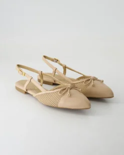 Amale Slingpumps in Beige