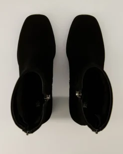 Analisa 02 Stiefeletten in Schwarz