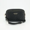 Anning Camera Crossbody Handtasche in Schwarz
