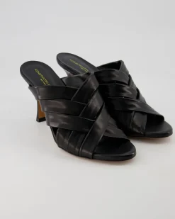 Camelie Pantoletten in Schwarz