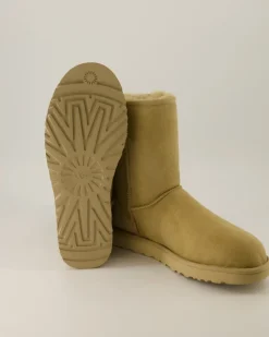 Classic Short II Winterschuhe in Beige