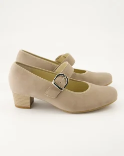 Cleo Pumps in Beige