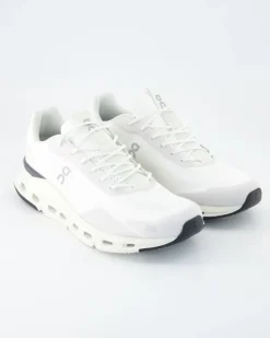 Cloudnova Form Sportschuhe in Weiß