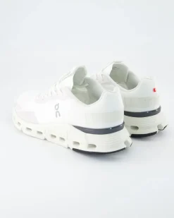 Cloudnova Form Sportschuhe in Weiß