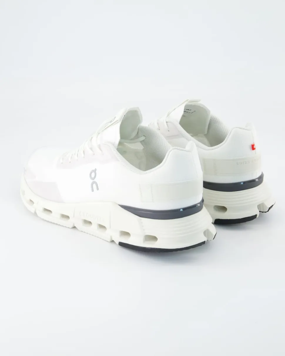 Cloudnova Form Sportschuhe in Weiß