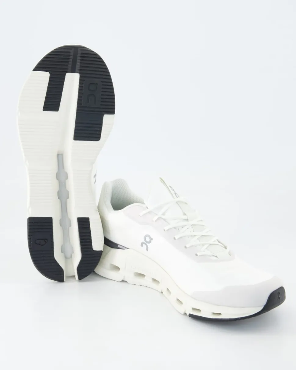 Cloudnova Form Sportschuhe in Weiß