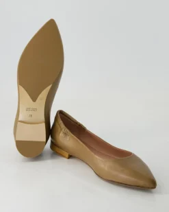 D0170009-547 Slipper in Braun