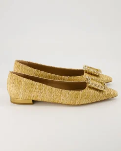 Diamond Ballerinas in Beige