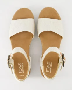 Diana Wedges in Beige