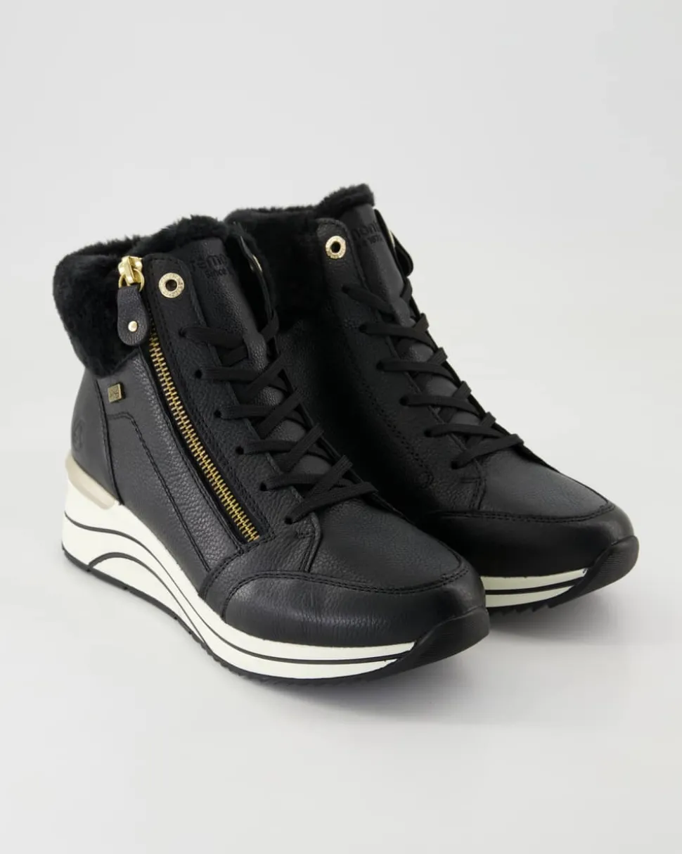 D0T77-02 Stiefeletten in Schwarz