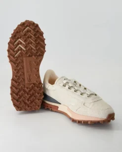 Elite Active Sneaker in Beige
