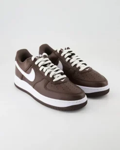 FD7039-200 Sneaker in Braun