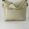 Feel Wild Hobo Handtasche in Beige