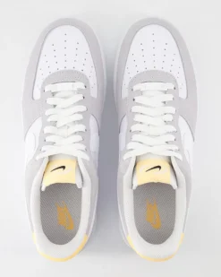 FQ7779-001 Sneaker in Grau