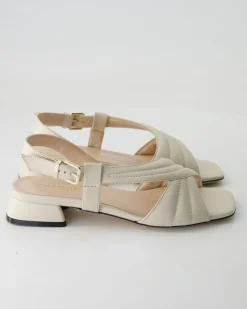 G168 Sandalen in Beige