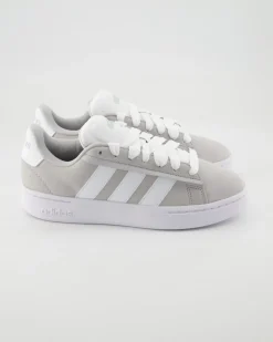 Grand Court Alpha Sneaker in Grau