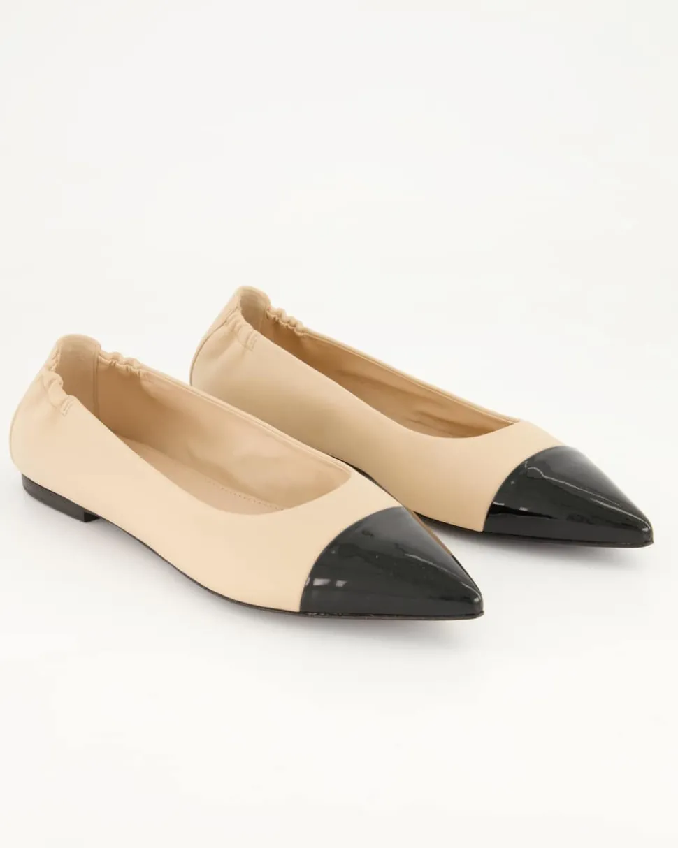 Greta Ballerinas in Beige