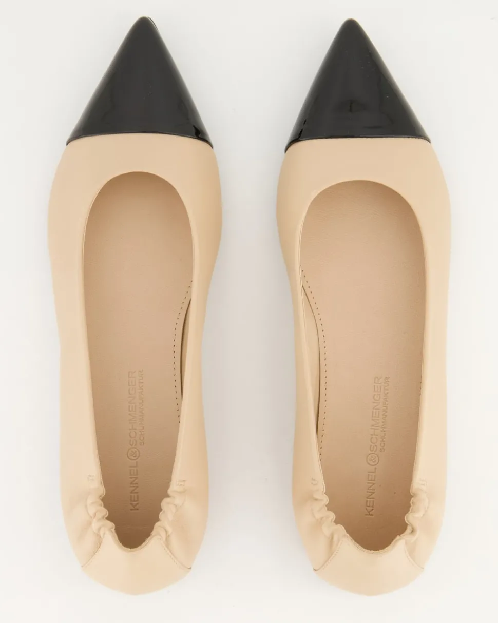 Greta Ballerinas in Beige