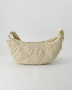 Hetta Halfmoon Bag Umhängetasche in Beige