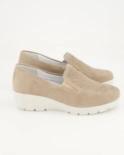 Judith Slipper in Beige