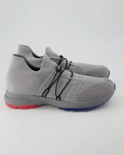 Man Free Flow Tune XC Sneaker in Grau
