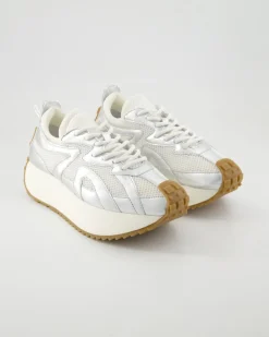 Maribella Runner Metallic Sneaker in Silber
