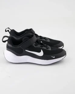 Nike Revolution 7 Sneaker in Schwarz