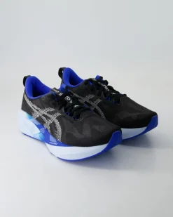 Novablast 5 Sportschuhe in Schwarz