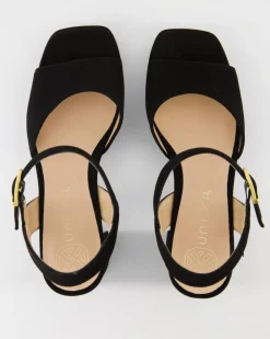 Odran 24 Sandalen in Schwarz