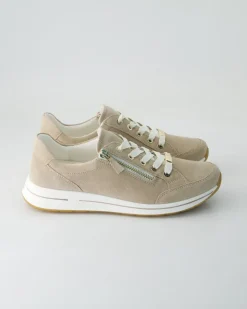 OSAKA Schnürschuhe in Beige
