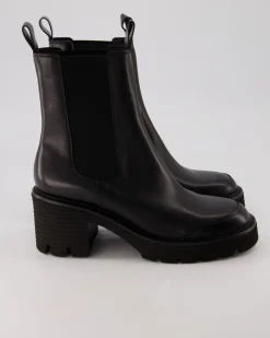 PUNCH Chelsea Boots in Schwarz