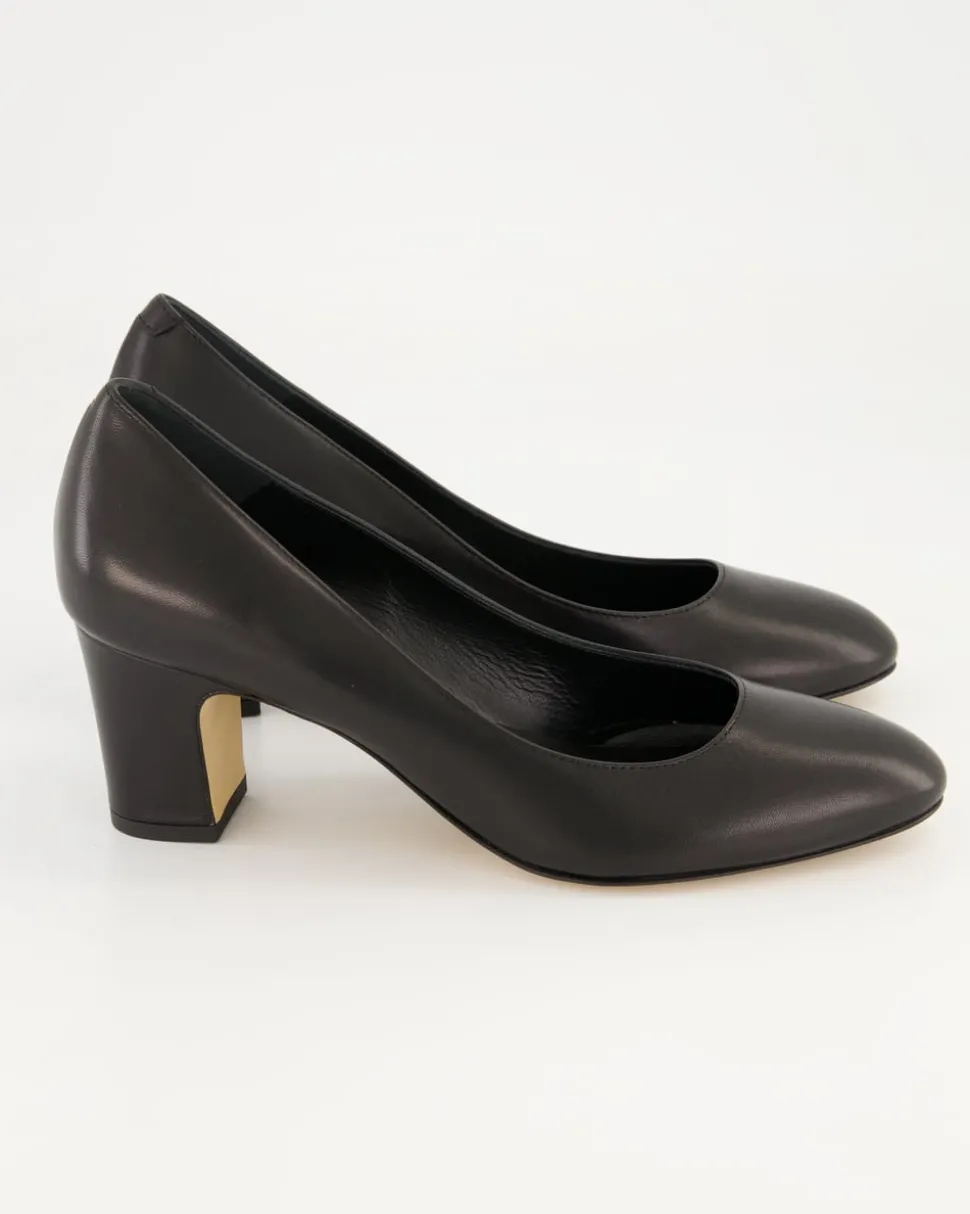 Robin Pumps in Schwarz