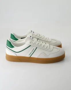 THE GREENWICH LEATHER Sneaker in Beige