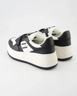 TJW Retro Basket Sneaker in Schwarz