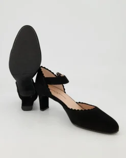 TR02-056 Pumps in Schwarz