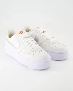 W Nike Court Vison Alta Sneaker